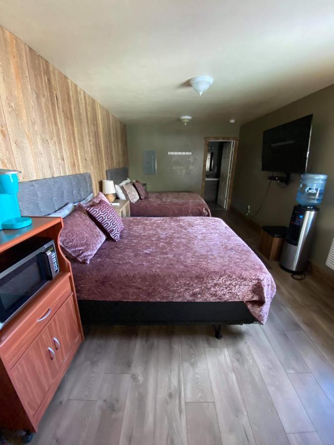 Parkway Yellowstone Guest House Room #1 Gardiner Buitenkant foto