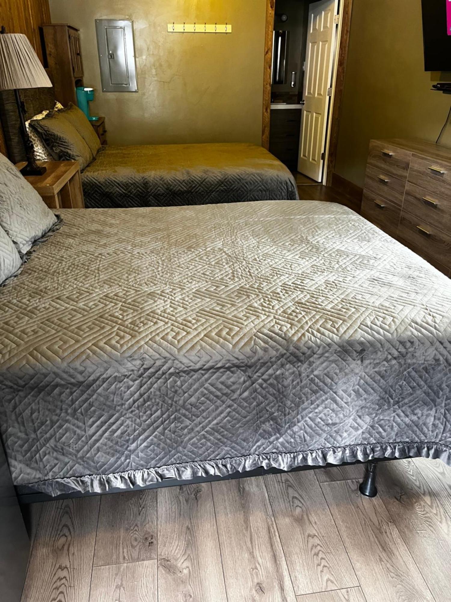 Parkway Yellowstone Guest House Room #1 Gardiner Buitenkant foto